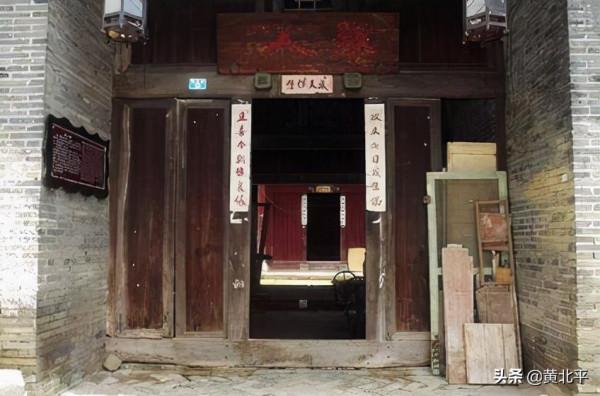 廣西唯一有皇后安葬的地方,是一座美麗的古鎮素有“小南寧”之稱 廣西唯一有皇后安葬的地方,是一座美麗的古鎮素有“小南寧”之稱