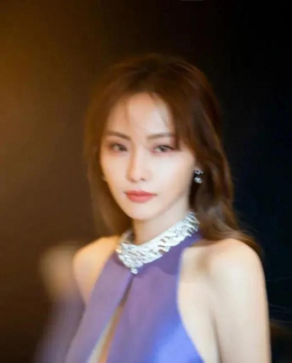 人間絕色！張嘉倪