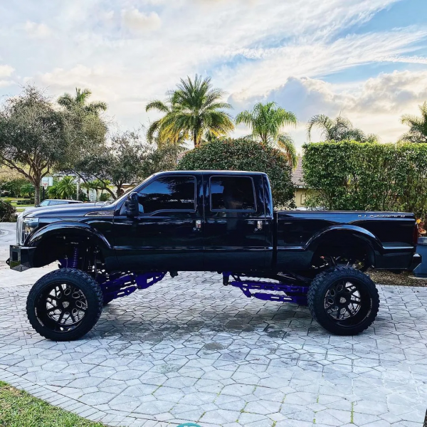 「圖集」皮卡改裝｜這大皮卡搞得酷不酷