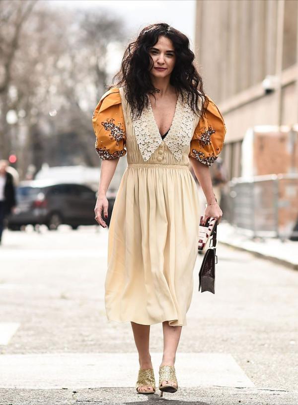 秋季減齡有妙招,掌握“拼接搭配法”,色彩面料隨便配,穿出個性 秋季減齡有妙招,掌握“拼接搭配法”,色彩面料隨便配,穿出個性