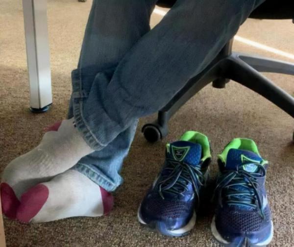 到日本人家裡拜訪，進門全都要脫鞋，如果有腳臭該怎麼辦？