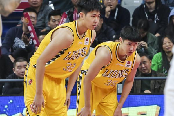 廣廈虐福建！三少未出汗，王博狂練小將，2將驚喜，朱世龍無奈了