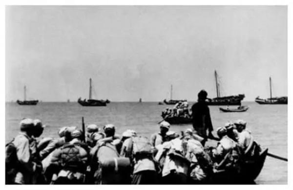 解放海南島的四位著名師長,大授銜時,四人都是什麼軍銜 解放海南島的四位著名師長,大授銜時,四人都是什麼軍銜