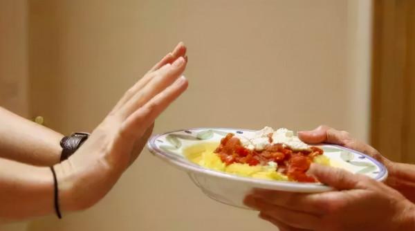 用晶片扼殺食慾，從源頭解決肥胖問題