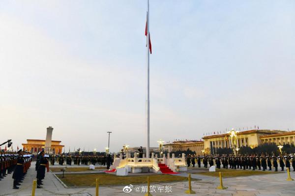 現場圖來了！2022天安門第一場升旗