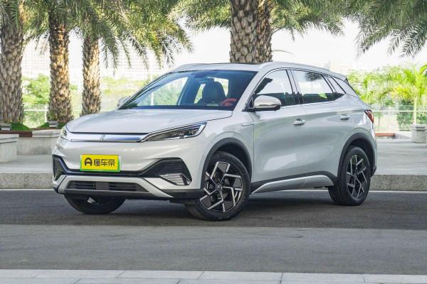 推出5款車型，最長續航510km，起售13&period;18萬，比亞迪元PLUS上市