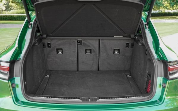 保時捷Macan對比路虎攬勝星脈,豪華中型SUV誰更優? 保時捷Macan對比路虎攬勝星脈,豪華中型SUV誰更優?