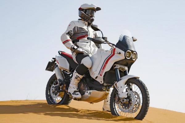 杜卡迪終於來複古拉力風摩托車了