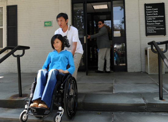 兒女身在娛樂圈，父母欠債、賴賬、感情複雜，這十幾位明星不容易