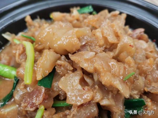 牛蹄筋要怎麼做才軟爛入味，教你家常做法，一口下去全是膠原蛋白