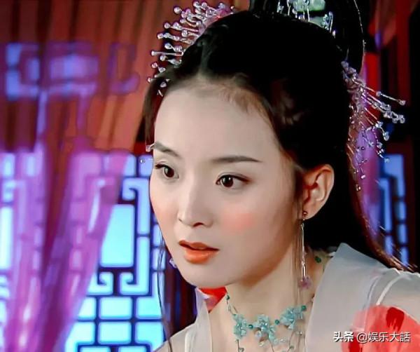 造型奇葩也好看的五部古裝,明明發髻離譜到不行,卻仍被奉為經典 造型奇葩也好看的五部古裝,明明發髻離譜到不行,卻仍被奉為經典