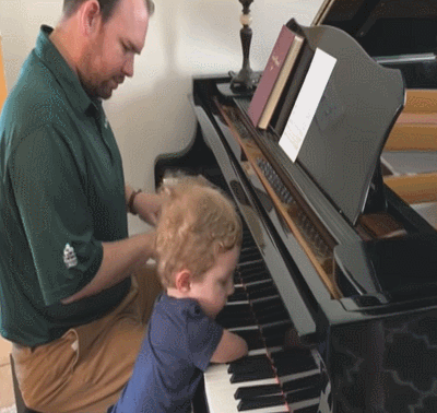 B超嬰兒無四肢,18歲媽媽拒絕墮胎,冒險生子,把孩子養成男子漢 B超嬰兒無四肢,18歲媽媽拒絕墮胎,冒險生子,把孩子養成男子漢