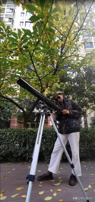 如果太陽系外有外星人，用天文望遠鏡能看到嗎？