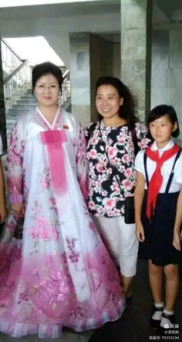 風煙滾滾唱英雄