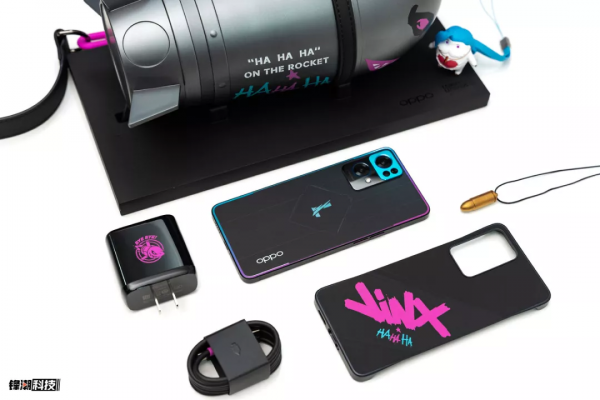 圖賞：OPPO Reno7 Pro英雄聯盟手遊限定版，有點小帥