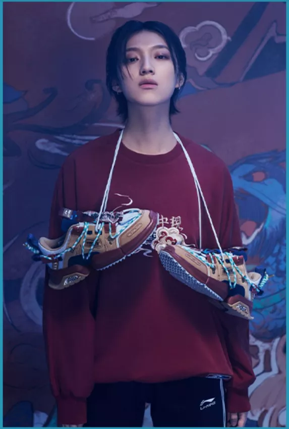 耐克新品：AJ2再曝新聯名，八村塁休閒鞋帥氣，LPL也有聯名了？