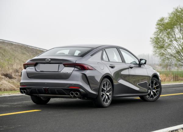 10萬級,新來的國產“小鋼炮”,比思域動力強,油耗百公里5.7升 10萬級,新來的國產“小鋼炮”,比思域動力強,油耗百公里5.7升