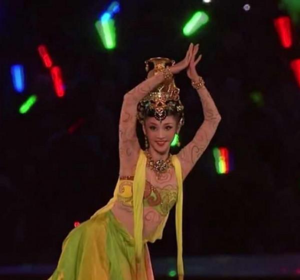 輪椅舞者劉巖：在奧運彩排中摔傷，張藝謀愧疚一生，如今怎樣了