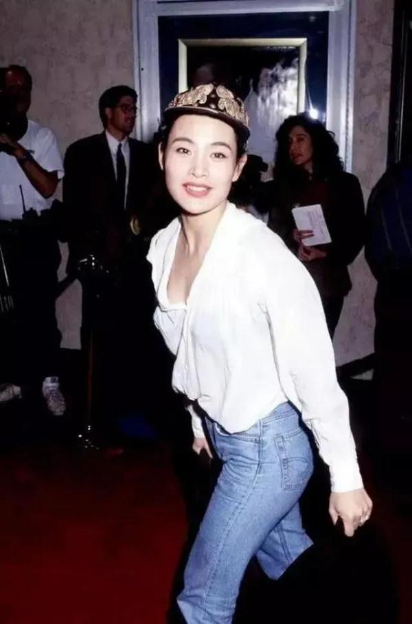 美國籍陳沖“轉讓”的雙胞胎怎麼樣了，或許從問答中可以找到答案