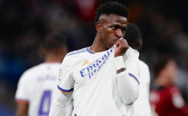 買巴西外援上癮,皇馬又盯上一位巴西天才妖童,恐遭3大豪門截胡 買巴西外援上癮,皇馬又盯上一位巴西天才妖童,恐遭3大豪門截胡