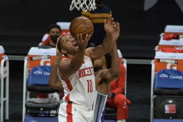 重磅！官方：火箭裁掉泰勒-貝，籤回澳洲天才後衛