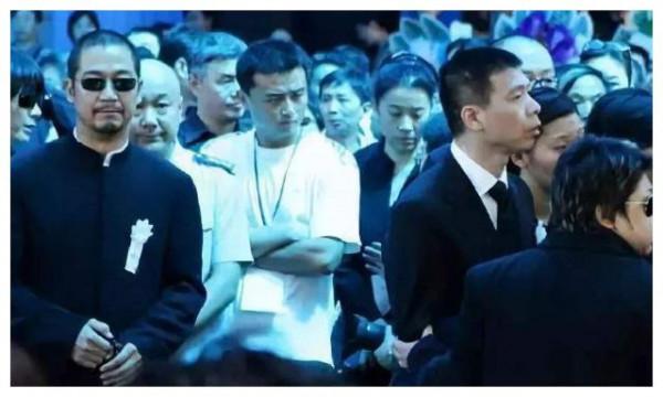 16年過去，那個說要幫傅彪養兒子的葛優，兌現承諾了嗎？