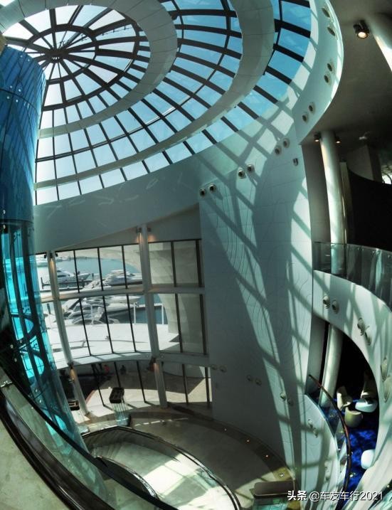 戰艦改遊艇？中東土豪的世界我們不懂