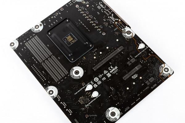 安鈦克 風行者DF700Flux-3A 裝機分享-5800X+X570S+6600XT