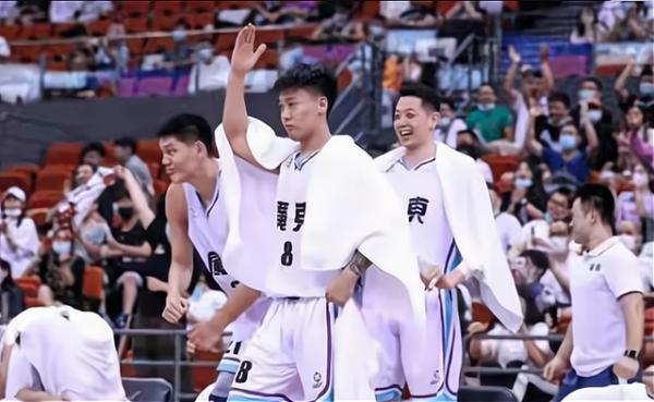 不滿意!杜鋒怒批5名年輕球員 預測爭冠形勢十分嚴峻 將起用神投手 不滿意!杜鋒怒批5名年輕球員 預測爭冠形勢十分嚴峻 將起用神投手