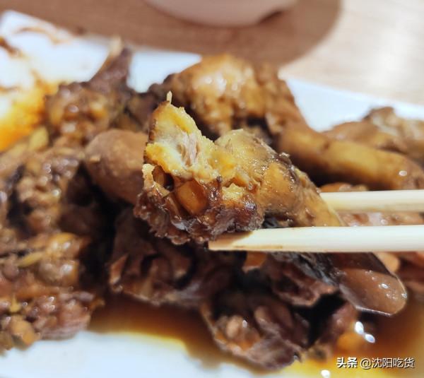 焦烤的雞架,原以為能不錯,結果沒想到吃起來是這樣的 焦烤的雞架,原以為能不錯,結果沒想到吃起來是這樣的