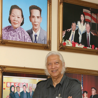 將五星紅旗升在美國上空!熊德龍雖無中國血,卻用一生報答中國 將五星紅旗升在美國上空!熊德龍雖無中國血,卻用一生報答中國