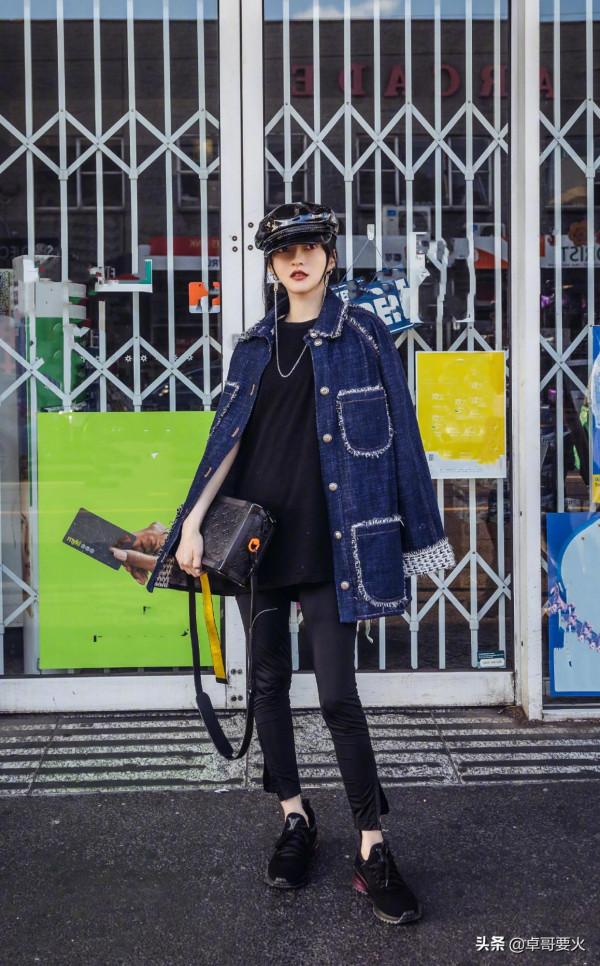 張韶涵真是人如其“樂”，穿純白色薄紗禮裙，都是那麼動人心絃