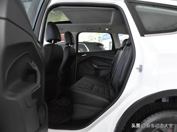 美系緊湊型SUV，養護便宜油耗低，實拍福特翼虎