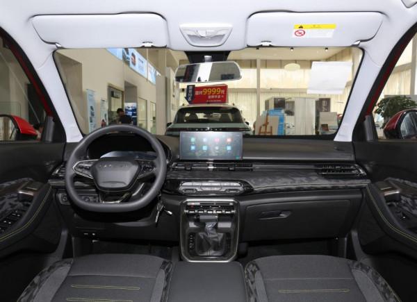 上班族買輛經濟型SUV就行，這三款經久耐用，不但省油配置也豐富