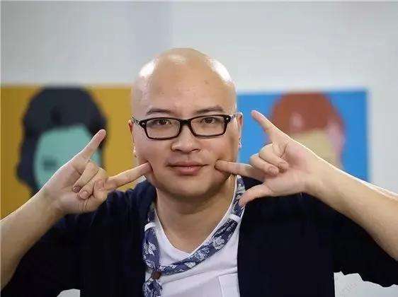 《萬萬》系列播出八年，配角憑藉《揚名立萬》一鳴驚人，主角沉寂