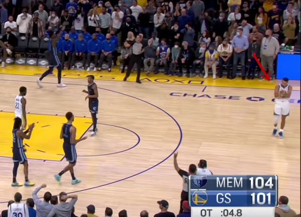 這球不怪你！投丟生死球，妹夫懊惱自責，誰注意到庫裡的暖心舉動