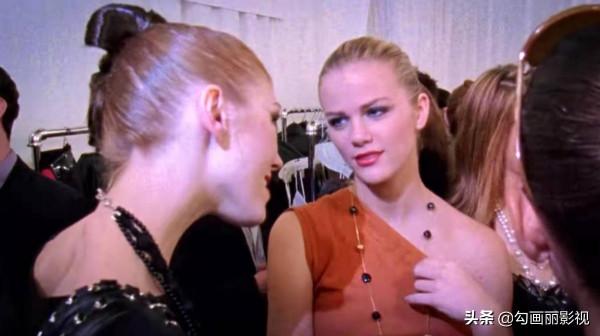 她從土妞到時尚界精英又去當記者,她想幹嘛呢? 她從土妞到時尚界精英又去當記者,她想幹嘛呢?