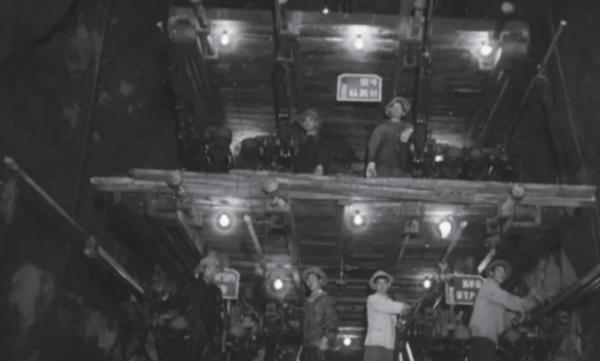 1965年，毛主席急電約見周恩來，接著6萬人神秘消失18年