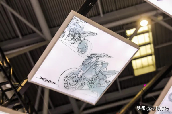 瞄準未來!高科技概念摩托XCELL摩展吸睛 瞄準未來!高科技概念摩托XCELL摩展吸睛