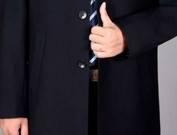 除夕晚上，建議穿上這棉服，比小西裝還氣派，60後男人穿賊體面