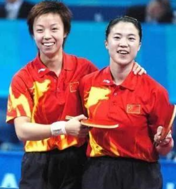 王楠：癌症16年丈夫不離不棄，40歲生2胎，風光背後有淚水