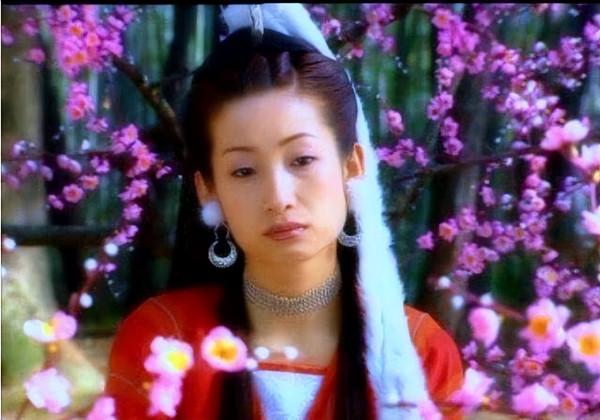 8位“換頭改命”的女明星，楊紫臉蛋已僵硬，鞠婧禕靠換頭出圈