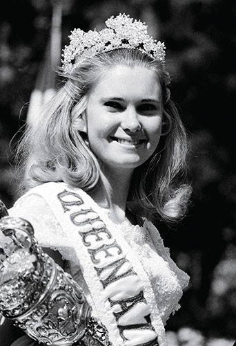 1970年,尼克松看上了22歲的查爾斯,親自做媒讓女兒和他單獨相處 1970年,尼克松看上了22歲的查爾斯,親自做媒讓女兒和他單獨相處