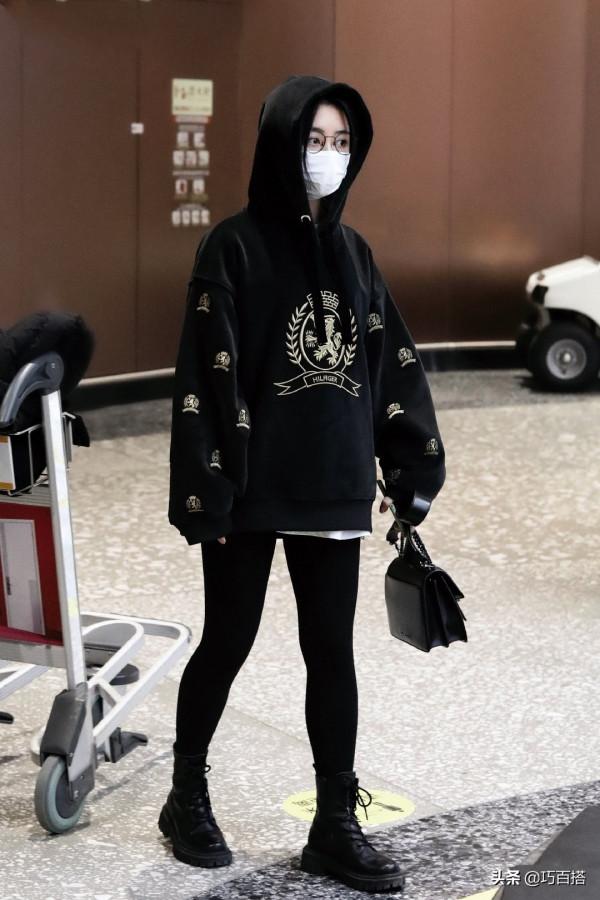 譚松韻又給我們上了一課!私服穿搭減齡又不讓人反感,太有格調了 譚松韻又給我們上了一課!私服穿搭減齡又不讓人反感,太有格調了