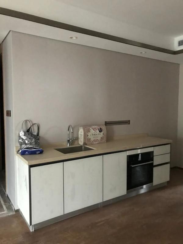 重新打磨130㎡精裝房,「黃金比例」分塊電視背景,淡雅細膩 重新打磨130㎡精裝房,「黃金比例」分塊電視背景,淡雅細膩