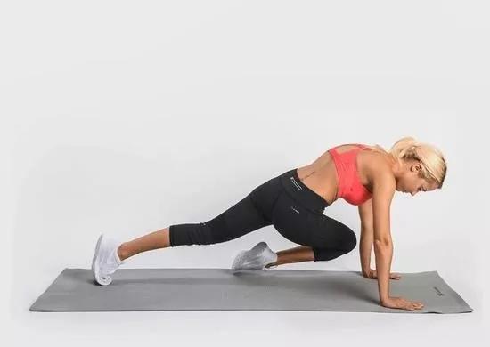 跑步後增強跑者關鍵核心訓練,助力提升穩定性和耐力 跑步後增強跑者關鍵核心訓練,助力提升穩定性和耐力