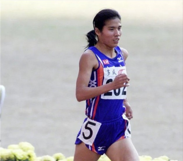 田徑傳奇馬家軍的隕落:隊長23歲投湖自盡,一人遠嫁西班牙老頭 田徑傳奇馬家軍的隕落:隊長23歲投湖自盡,一人遠嫁西班牙老頭