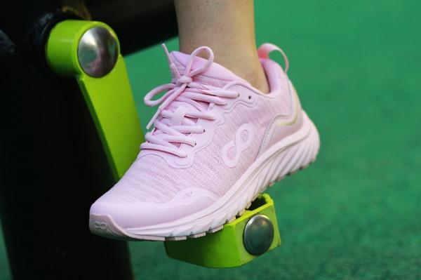 我的跑步裝備 咕咚10K悅彈跑鞋 我的跑步裝備 咕咚10K悅彈跑鞋