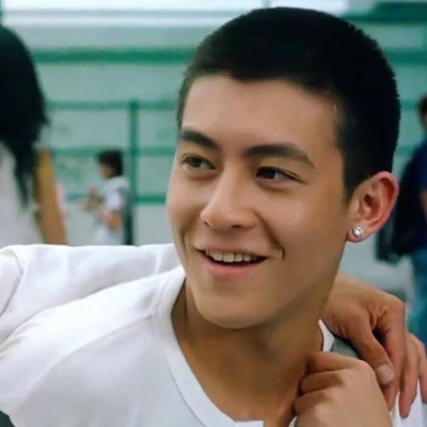 沒有烤瓷牙，沒有動鼻子，面容真實不摻假，這7位明星才配誇好看