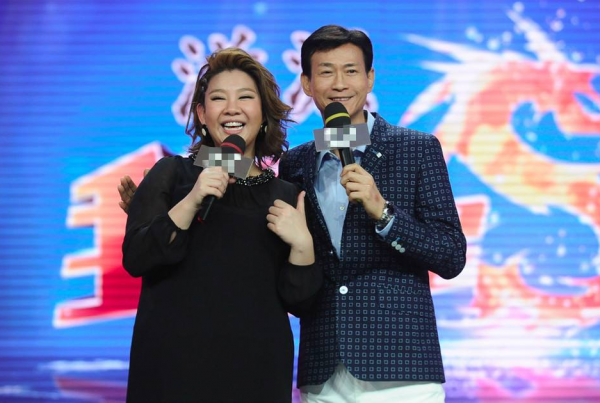 同樣是鄭少秋基因，把沈殿霞和官晶華的女兒一對比，差距就出來了